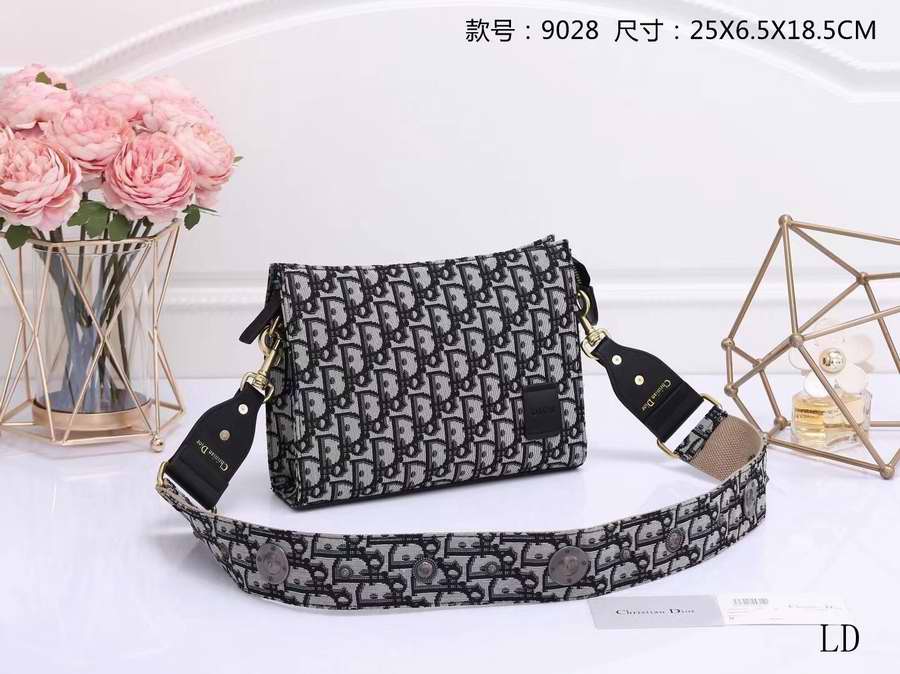 High quality designer replica handbags wholesale Dior377